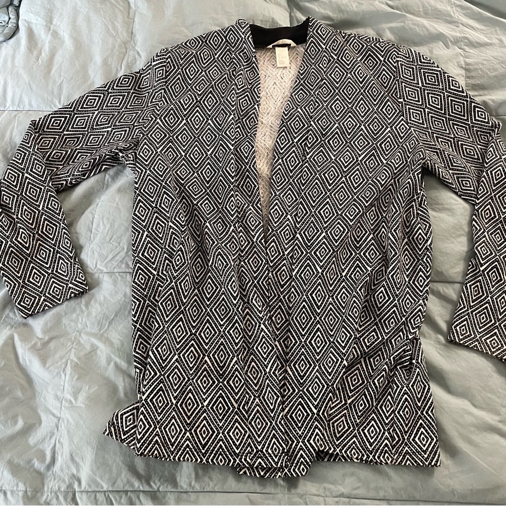 H&M Geometric Black and White Sweater